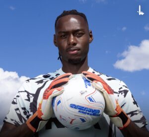 OFICIAL-Okonkwo-llega-cedido-al-Charlton-Athletic.jpeg