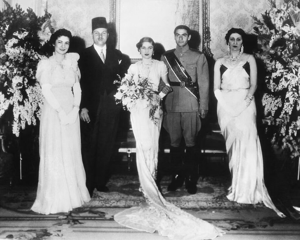 Roban-del-museo-el-collar-de-673-diamantes-de-la.jpg