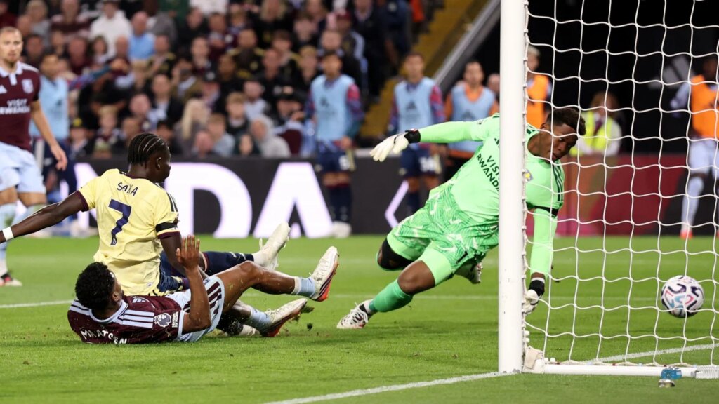 Tabla-EPL-Saka-anota-el-ganador-y-el-Arsenal-llega.jpg