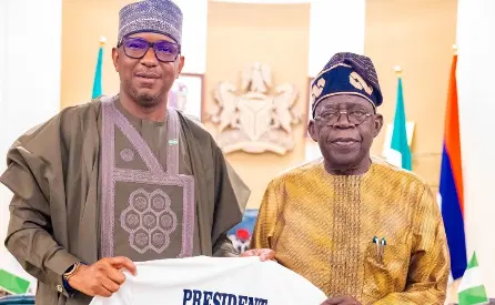 Tinubu-dirige-a-Dikko-Secretaria-de-la-NFF-para-garantizar.png