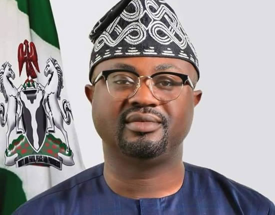 Tunji-Ojo-desafia-a-Atiku-sobre-la-promesa-de-reapertura-de.jpg