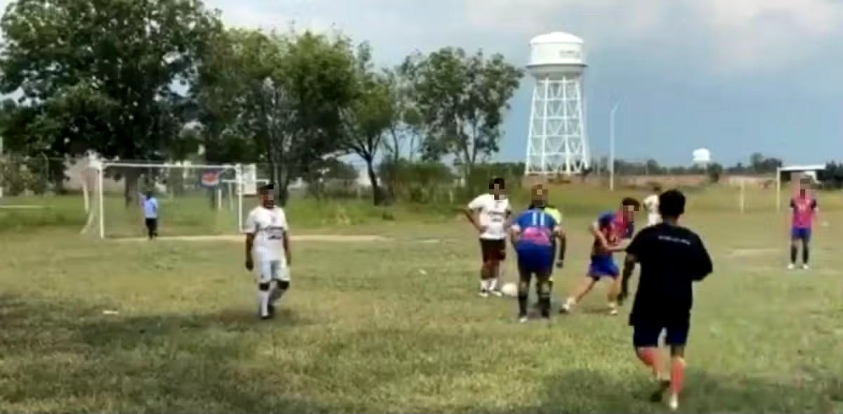 Un hombre baleado en un partido de fútbol y seis víctimas heridas en un horrible ataque