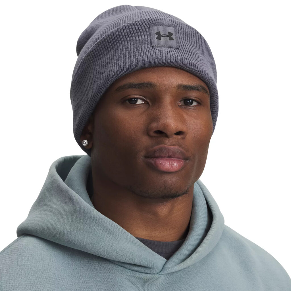 12-gorros-para-hombre-de-menos-de-40-que-aportan.jpg