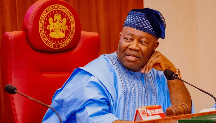 2027-Akpabio-defiende-la-reeleccion-de-Tinubu-y-supera-la.png