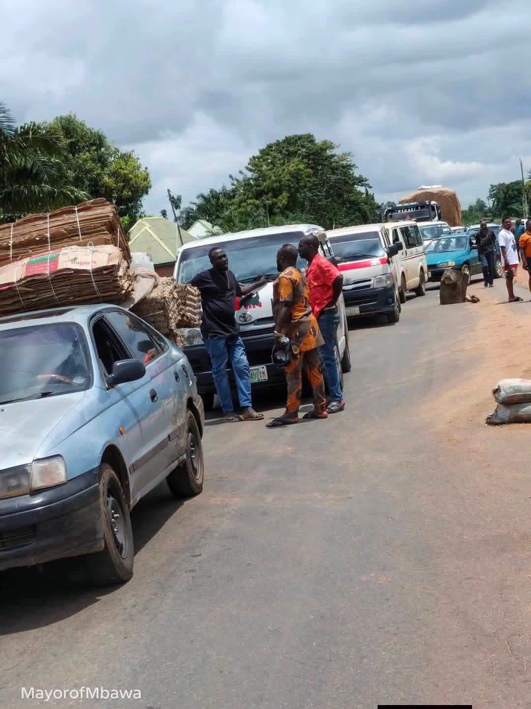 Los residentes protestan mientras hombres armados supuestamente secuestran a 18 dolientes en la comunidad de Benue