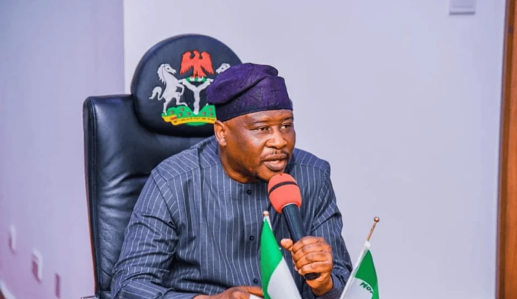 Adamawa-aprueba-2200-millones-de-naira-para-la-adquisicion-de.webp
