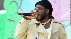 Burna-Boy-encabezara-el-espectaculo-de-medio-tiempo-del-partido.jpg