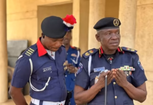 Comandante-del-NSCDC-en-Niger-suspendido-por-la-muerte-de.avif.avif