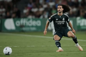 Cucurella-responde-a-los-criticos-que-tildaron-de-vago-al.webp