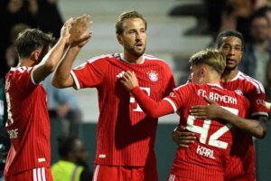 Dos-goles-de-Kane-ayudan-al-Bayern-a-debutar-en.jpg