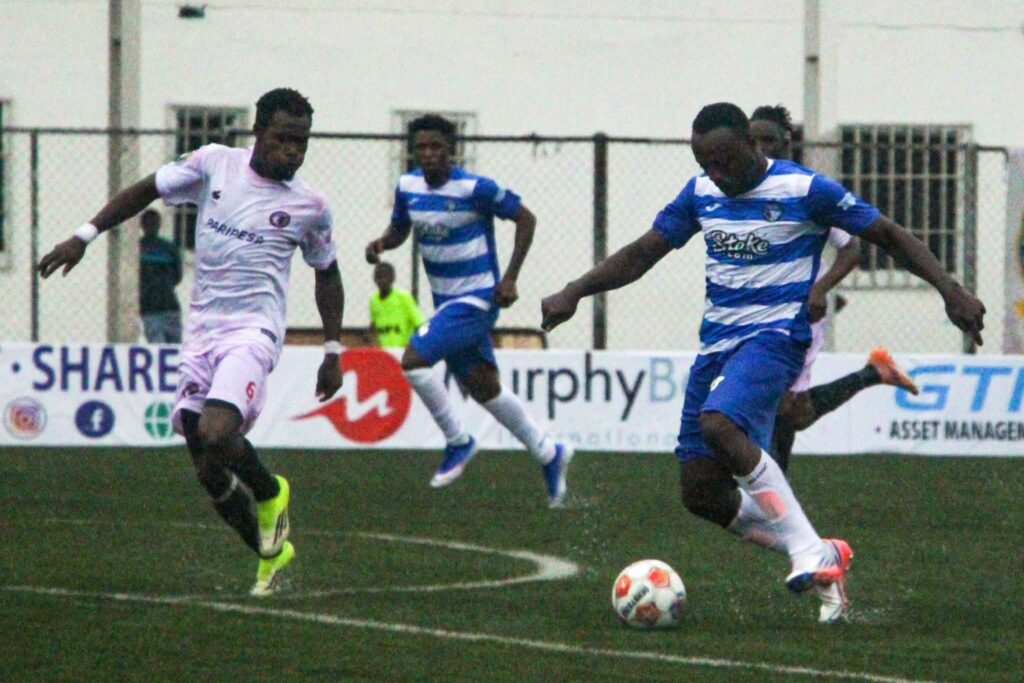 EUROMATCH-–-NPFL-El-entrenador-asistente-de-Enyimba-Ejeh-lamenta.jpg