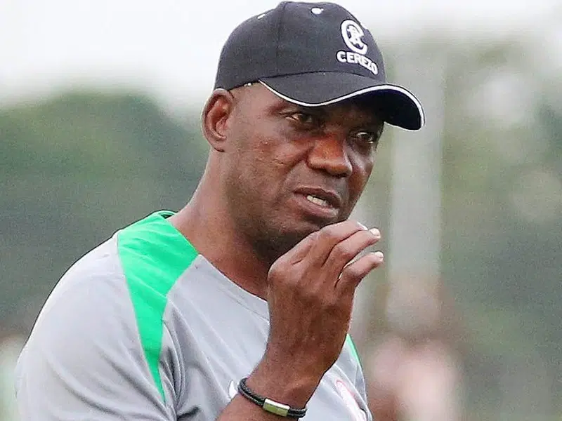Eguavoen-nombrado-entrenador-interino-de-los-Super-Falcons-de-cara.jpg