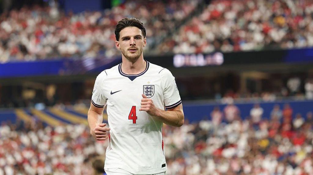 El-Arsenal-Star-Rice-se-retira-de-la-seleccion-de.jpg