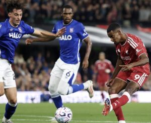 El-doblete-de-Isak-ante-el-Ipswich-le-da-al.jpeg