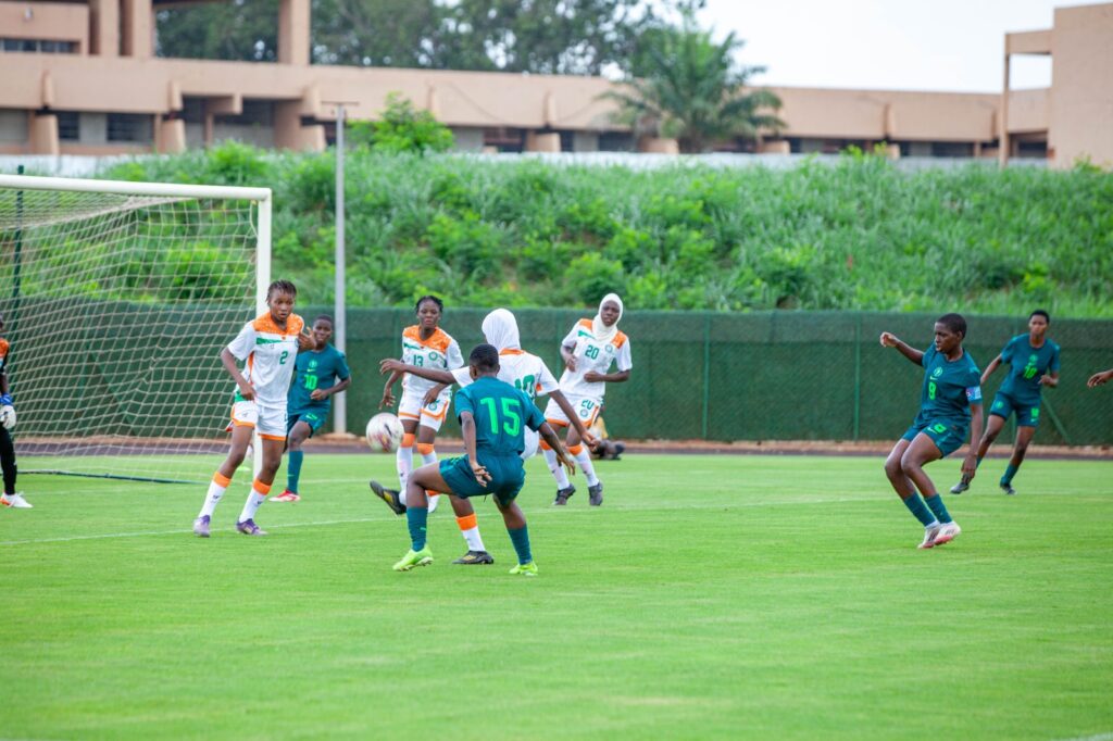 Flamingos-Cruise-vence-a-Niger-5-0-en-la-Copa-Femenina.jpg