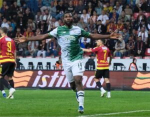 El-delantero-de-las-Super-Eagles-Kelechi-Iheanacho-nombrado-mejor.jpeg