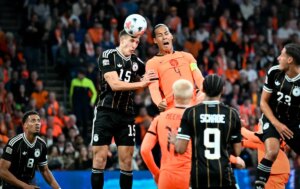 Holanda-iguala-con-un-gol-tardio-que-arruina-el-debut.jpg