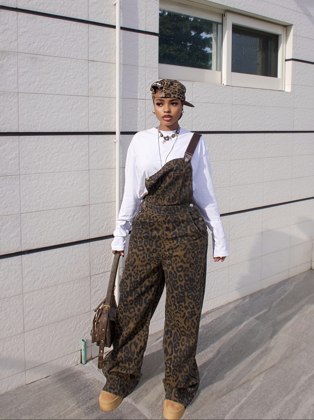 Estilo de ropa con estampado animal.