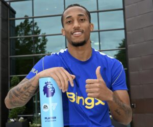 Joao-Pedro-gana-el-premio-al-jugador-del-mes-de.jpeg