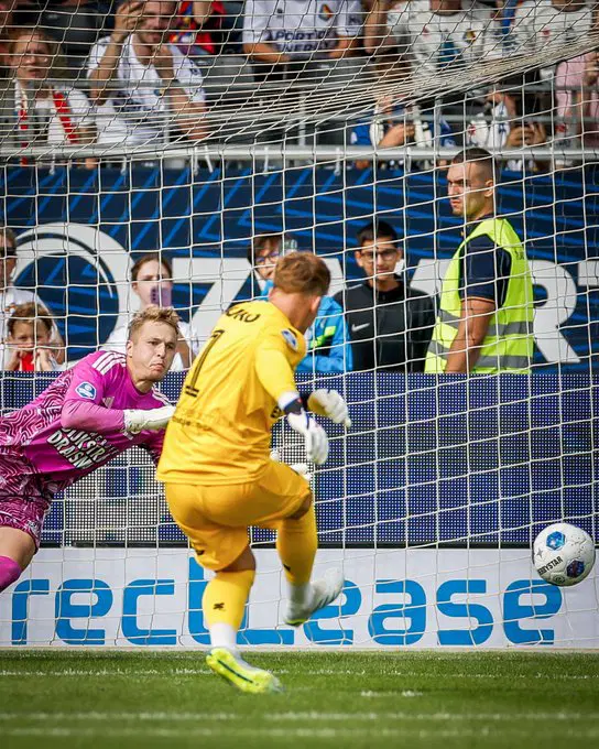 Koeman-Jr-hace-historia-al-ser-el-primer-portero-de.jpg