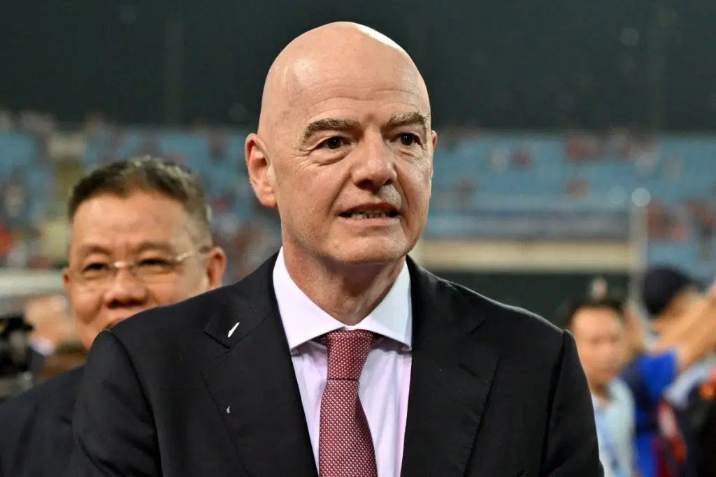 La-FIFA-critica-la-campana-de-desprestigio-de-la-UEFA.jpg
