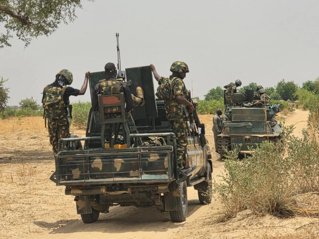 Las-tropas-arrestan-a-un-presunto-informante-terrorista-en-Borno.jpeg
