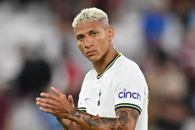 Los-Spurs-dejan-a-Richarlison-fuera-de-la-plantilla-de.jpg