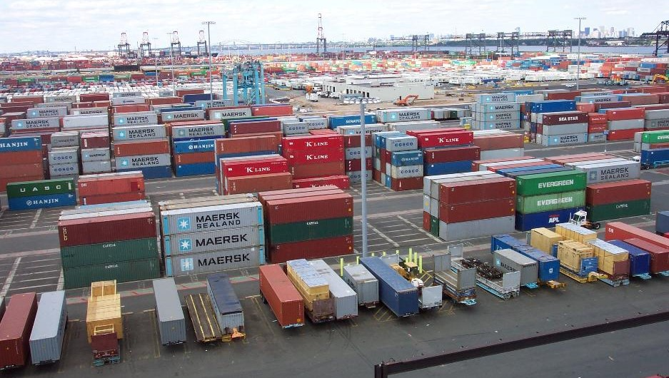 Los-altos-costos-y-las-importaciones-baratas-socavan-la-competitividad.png