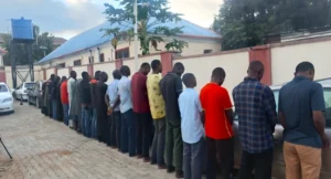 Los-desfiles-del-NSCDC-suspendieron-al-comandante-de-Niger-y.webp