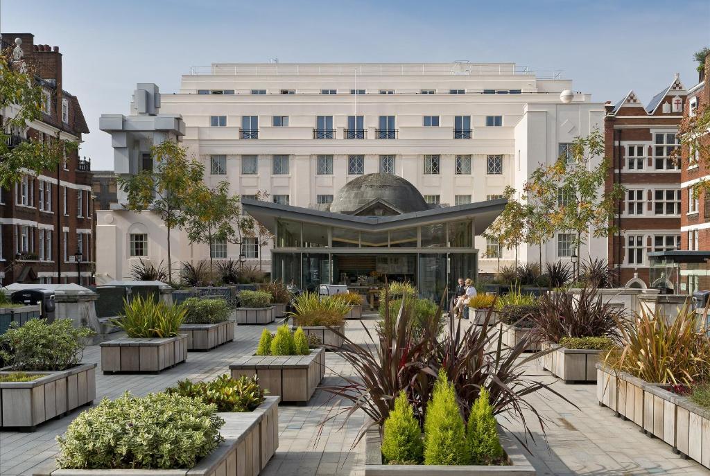 Los-hoteles-mas-lujosos-de-Londres-para-una-estancia-inolvidable.jpg