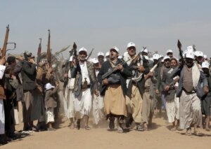 Los-huties-rodean-el-estrecho-de-Bab-el-Mandeb-mientras-Arabia.jpeg