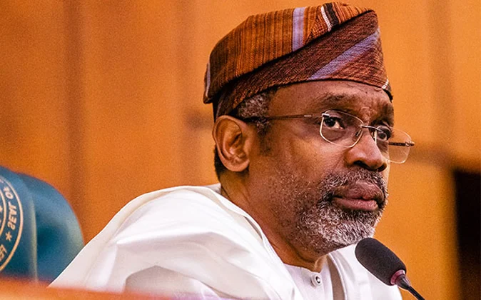 Los-representantes-absuelven-a-Gbajabiamila-del-escandalo-del-PFIPC-mientras.webp