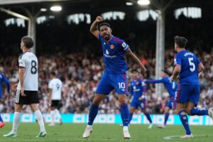 Man-United-salva-el-empate-del-Fulham-mientras-aumenta-la.jpg