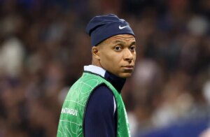 Mbappe-se-pierde-el-entrenamiento-de-Francia-por-enfermedad-antes.jpg