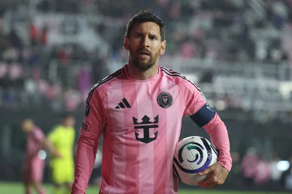 Messi-contrata-nuevo-entrenador-y-Kily-Gonzalez-se-hace-cargo.jpg