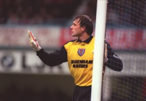 Muere-el-ex-portero-del-West-Ham-Ludek-Miklosko-a.webp