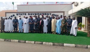 Muerte-de-37-mineros-IGP-Disu-visita-Niger-y-promete.jpg