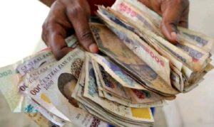 Naira-gana-31-Kobo-por-dolar-en-el-mercado-oficial.jpg