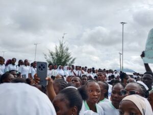 Protesta-en-Taraba-mientras-matones-invaden-albergue-de-mujeres-y.jpg
