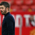 «Realmente no lo entiendo» – Carrick cuestiona la decisión del VAR en la derrota del Manchester City