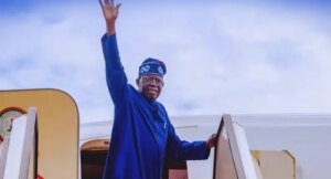 Tinubu-regresa-a-Lagos-y-comienza-sus-compromisos-posteriores-a.jpeg