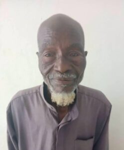 Un-hombre-de-87-anos-ataca-con-un-sable-a.jpg