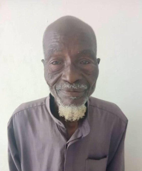 Un-hombre-de-87-anos-ataca-con-un-sable-a.jpg