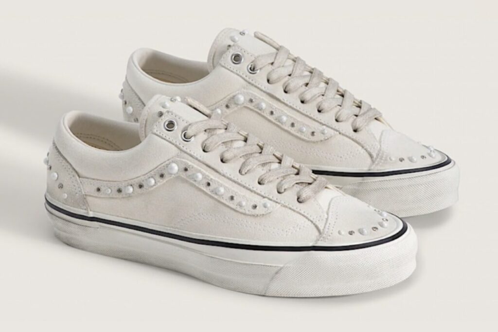 Vans-trae-de-vuelta-el-Marshmallow-nacarado-de-Old-Skool.jpg