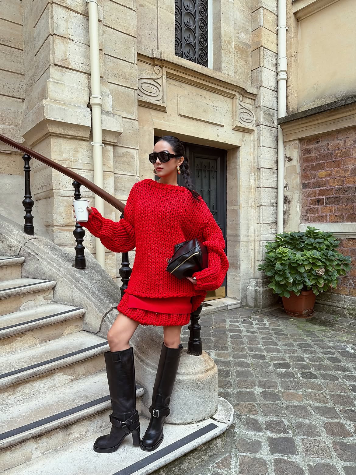 ropa roja escarlata para el otoño