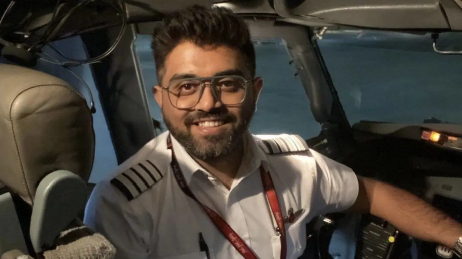 'No iba a dejar morir a otros': piloto apuñalado por copiloto en vuelo de FlyDubai describe el ataque en cabina