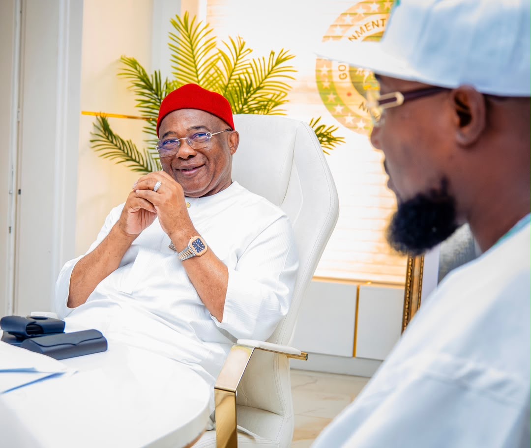 Tompolo lleva el movimiento puerta a puerta de PBAT a Owerri y despliega 30 vehículos de campaña mientras Uzodimma apoya la candidatura de Tinubu para 2027.