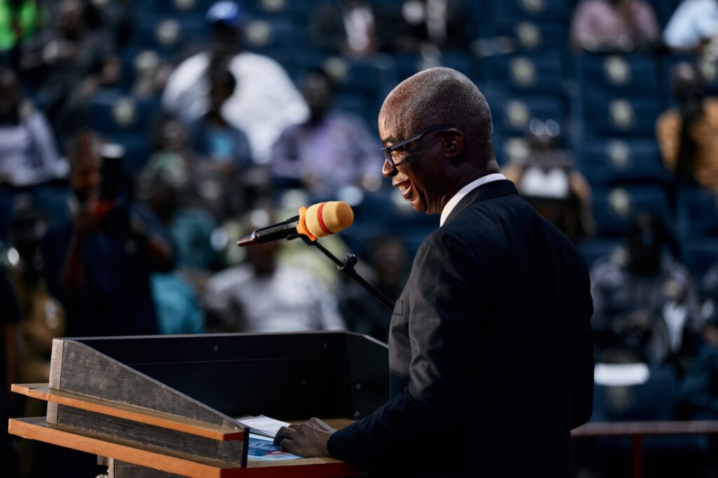 Tunji-Olowolafe-las-universidades-nigerianas-deben-abrir-la-investigacion-poner.jpeg