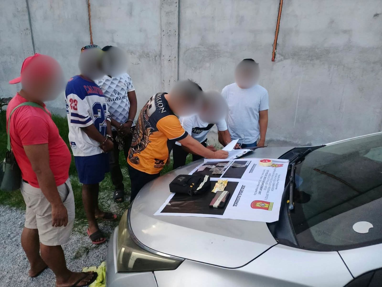 Tres nigerianos detenidos con drogas en Filipinas