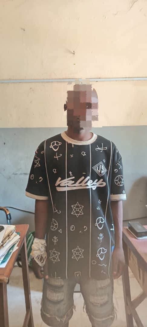 Sospechoso arrestado por apuñalar fatalmente a un hombre en Adamawa